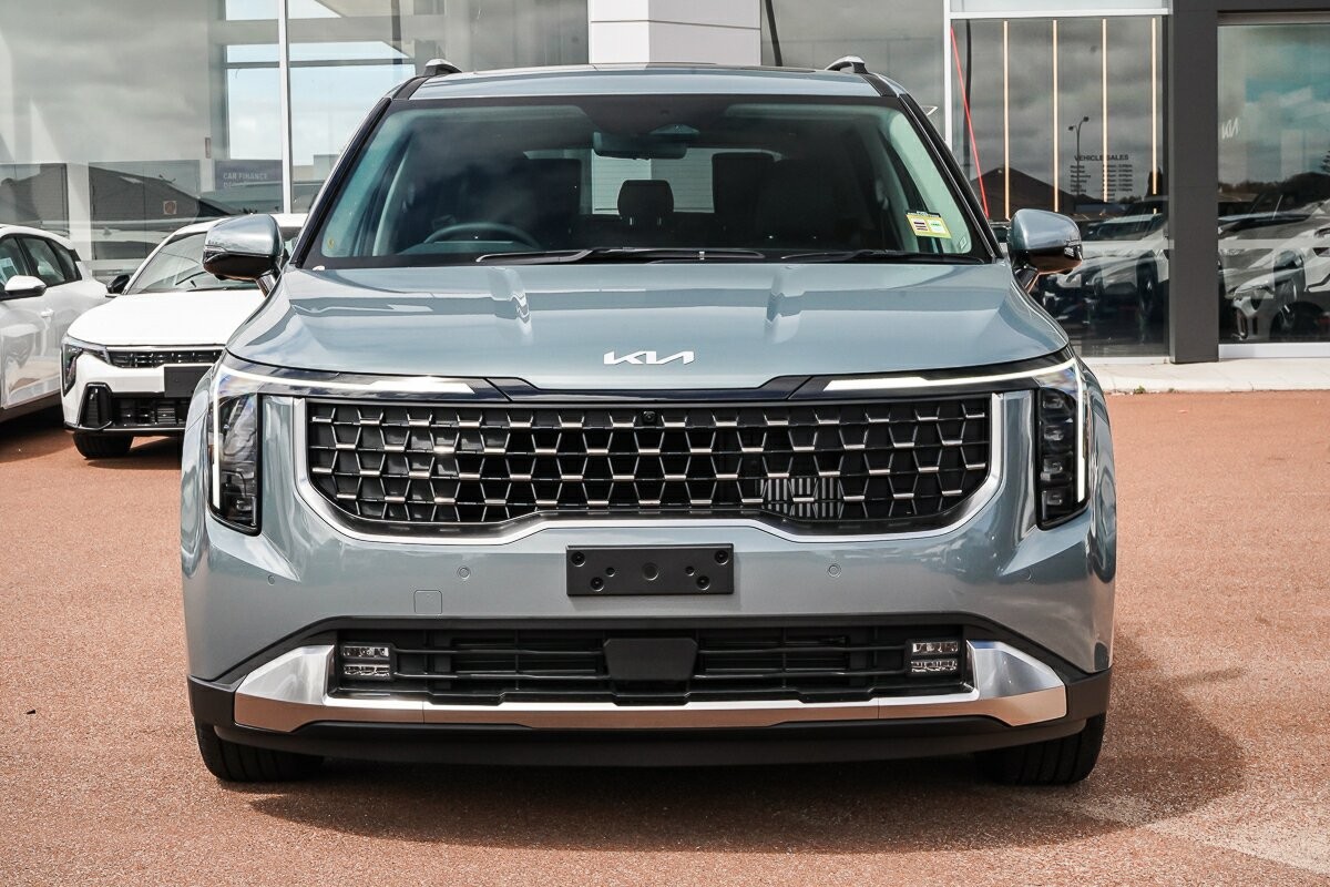 Kia Carnival image 3