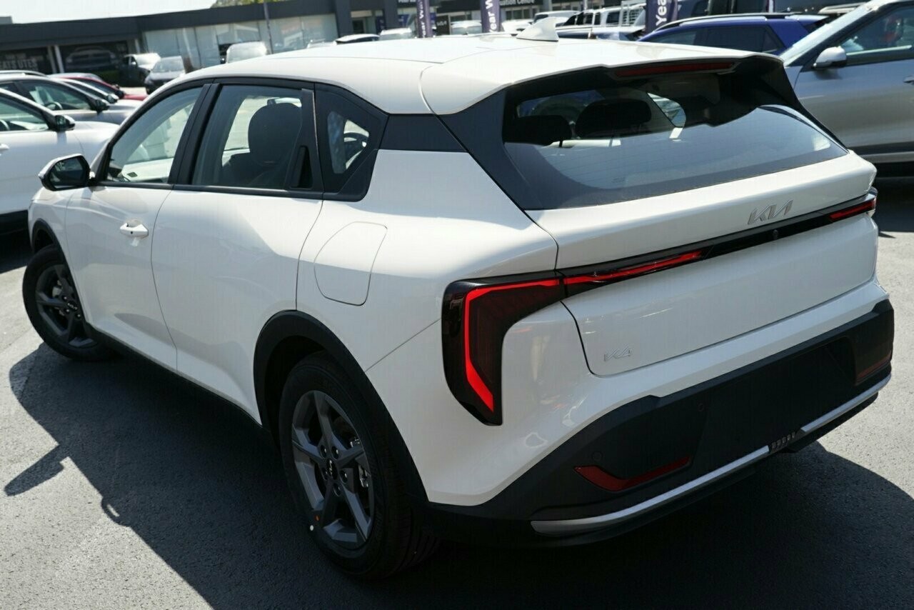 Kia K4 image 3