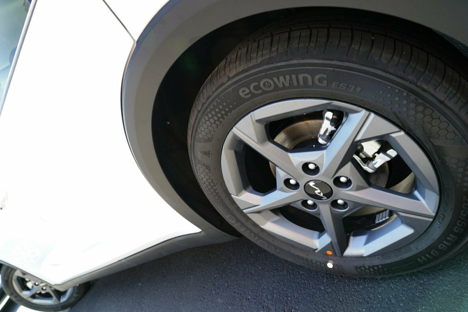 Kia K4 image 4