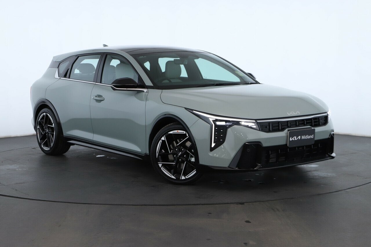 Kia K4 image 1