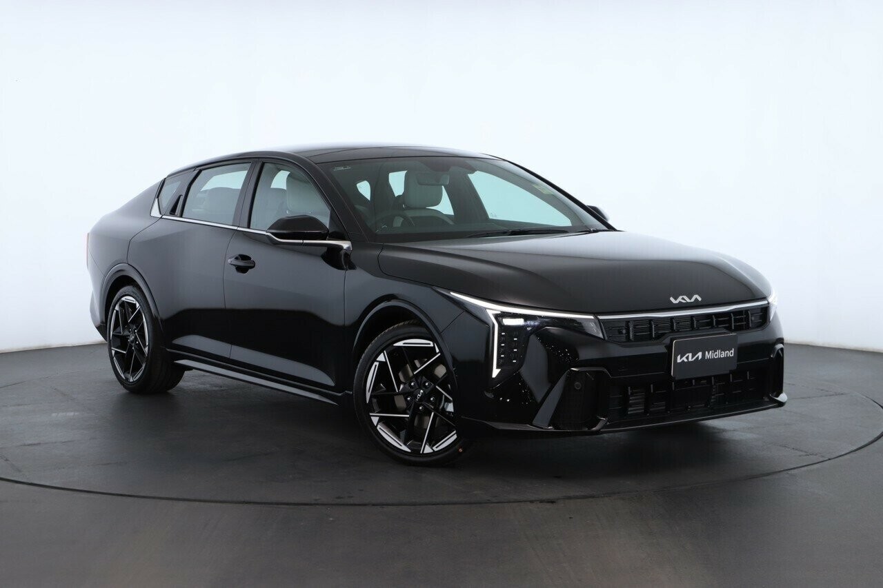 Kia K4 image 1