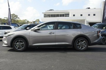 https://vehicle-cdn.autoleague.cloud/30354_31298609_16.jpg