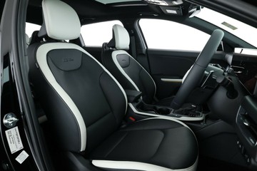 https://vehicle-cdn.autoleague.cloud/30354_31307845_18.jpg