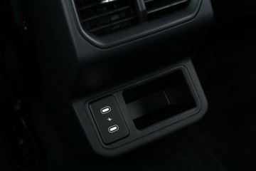 https://vehicle-cdn.autoleague.cloud/30354_31307845_36.jpg