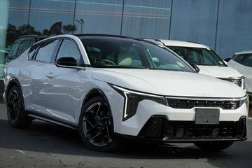 https://vehicle-cdn.autoleague.cloud/30354_31333787_1.jpg