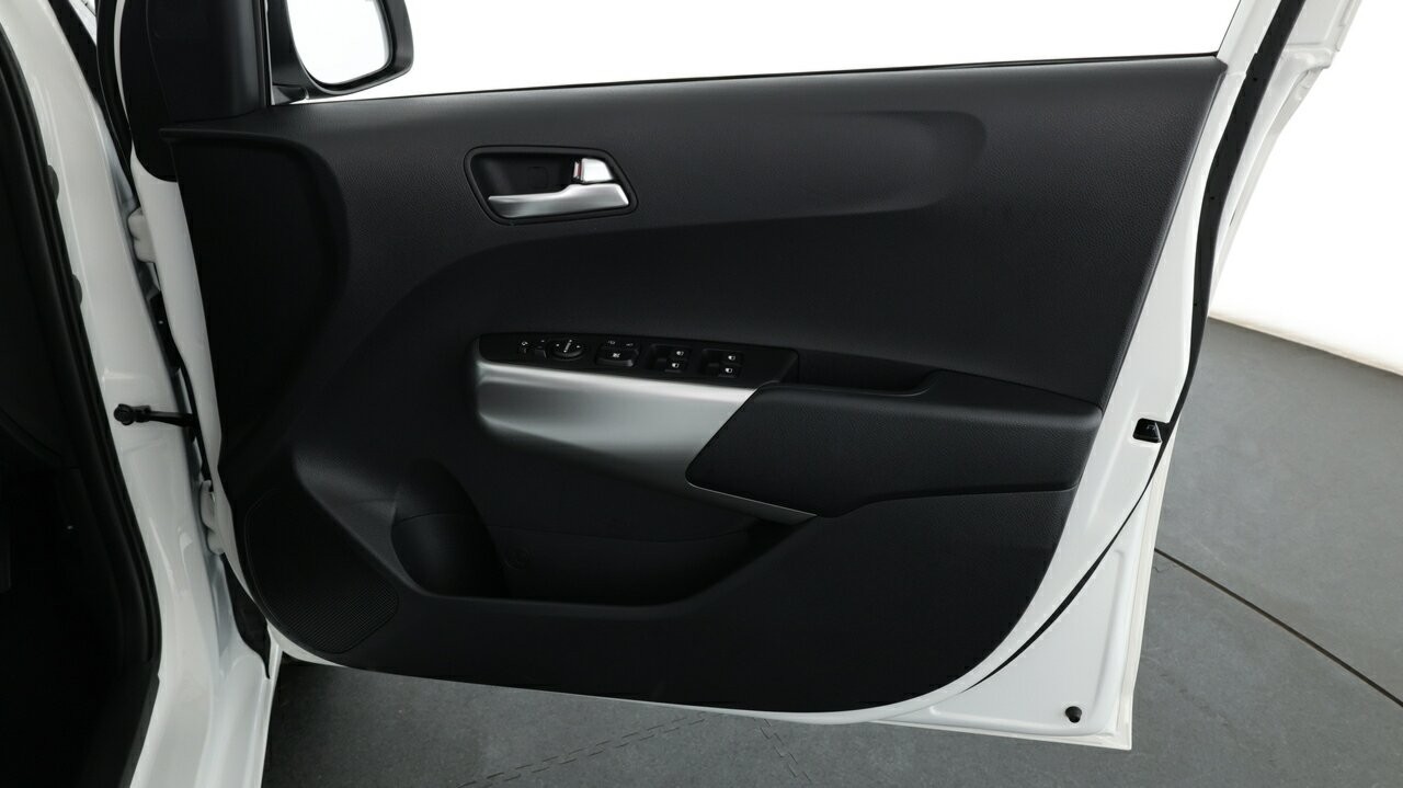 Kia Picanto image 4