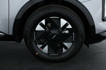 https://vehicle-cdn.autoleague.cloud/30354_31408237_4.jpg