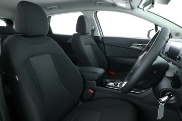 https://vehicle-cdn.autoleague.cloud/30354_31415635_18.jpg