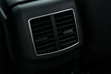 https://vehicle-cdn.autoleague.cloud/30354_31415635_35.jpg