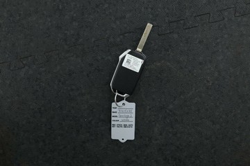https://vehicle-cdn.autoleague.cloud/30354_31415635_37.jpg