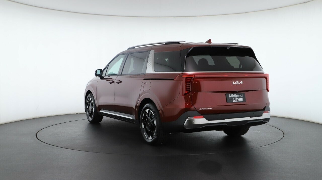 Kia Carnival image 4