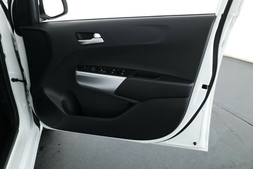 https://vehicle-cdn.autoleague.cloud/30354_31532207_18.jpg