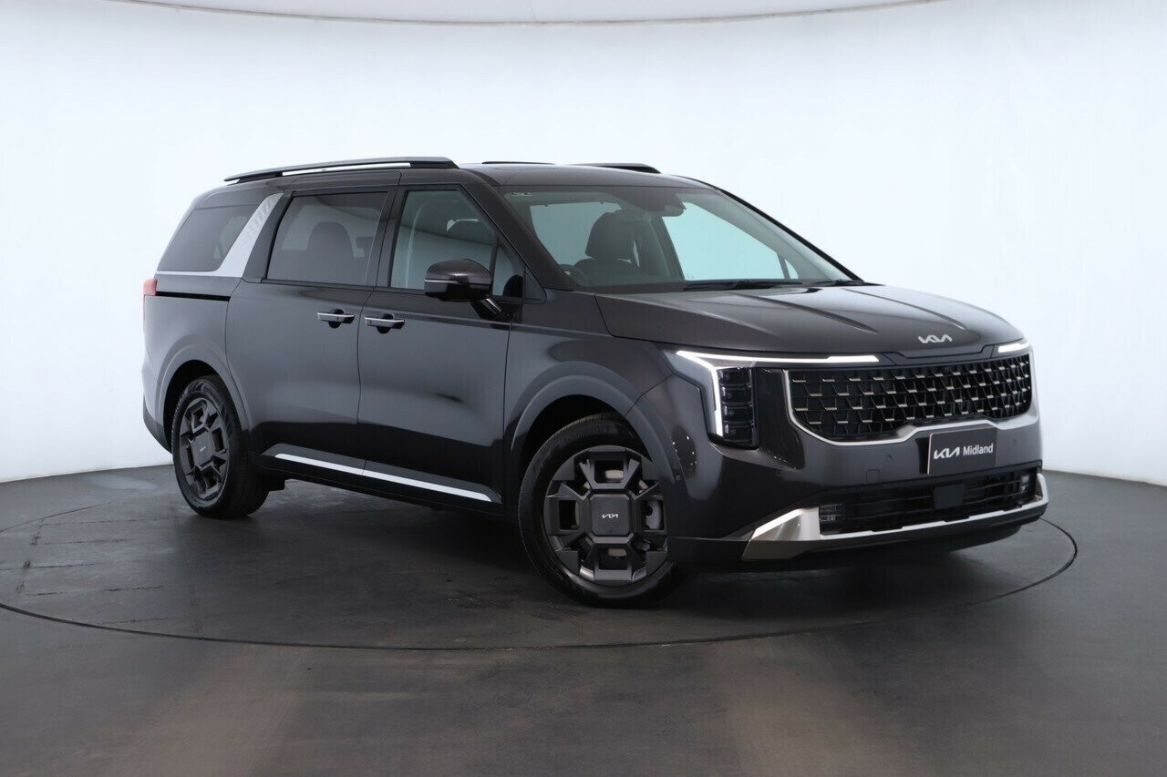 Kia Carnival image 1