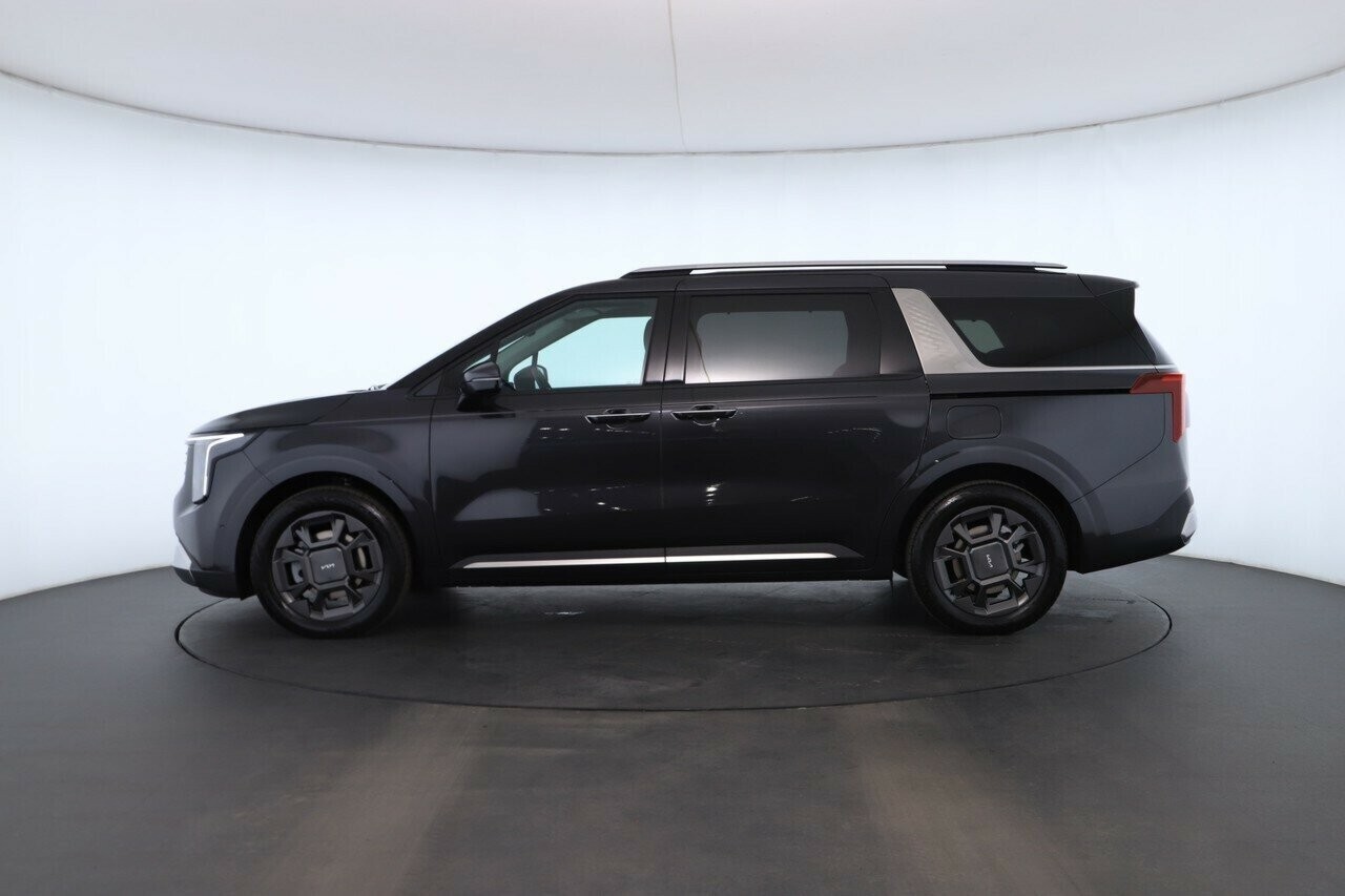 Kia Carnival image 3