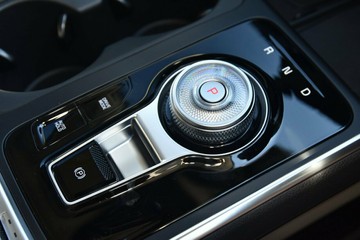 https://vehicle-cdn.autoleague.cloud/30354_31652774_17.jpg