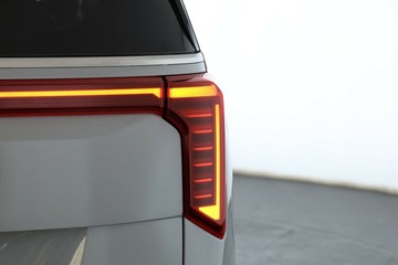 https://vehicle-cdn.autoleague.cloud/30354_31654539_15.jpg