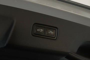 https://vehicle-cdn.autoleague.cloud/30354_31654539_17.jpg
