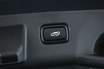 https://vehicle-cdn.autoleague.cloud/30354_31893873_15.jpg