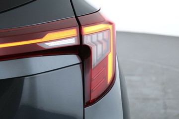 https://vehicle-cdn.autoleague.cloud/30354_31893873_16.jpg