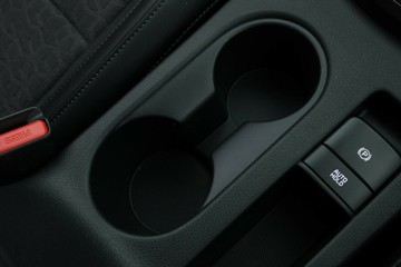 https://vehicle-cdn.autoleague.cloud/30354_31897300_29.jpg