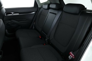 https://vehicle-cdn.autoleague.cloud/30354_31897300_33.jpg
