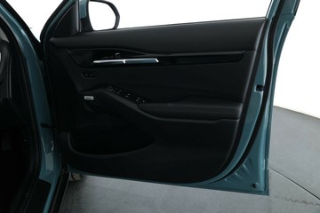 https://vehicle-cdn.autoleague.cloud/30354_31903133_8.jpg