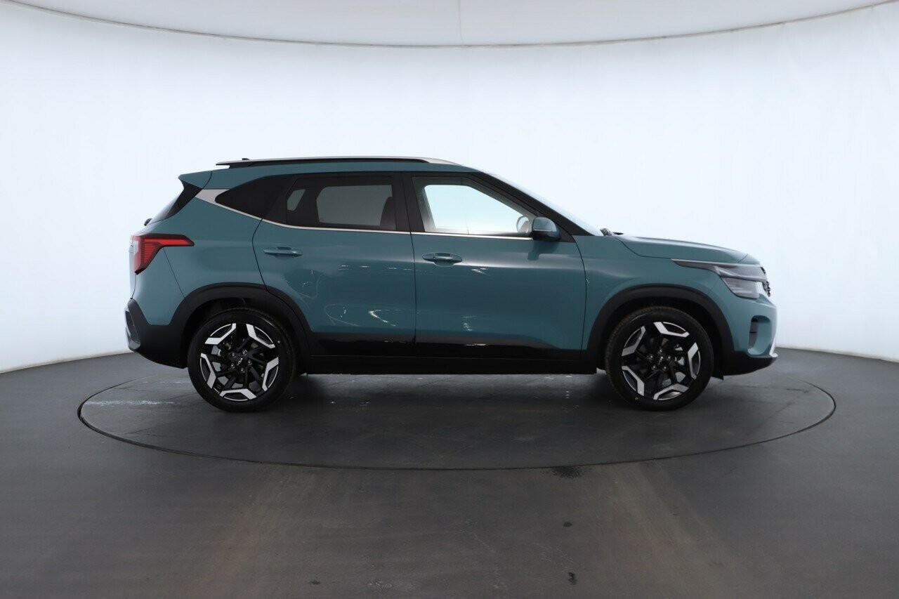 Kia Seltos image 2