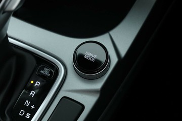 https://vehicle-cdn.autoleague.cloud/30354_31949699_21.jpg