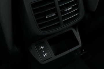 https://vehicle-cdn.autoleague.cloud/30354_31949699_28.jpg