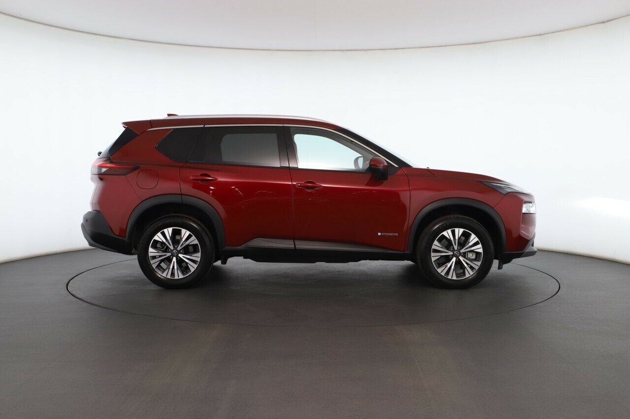 Nissan X-trail image 2