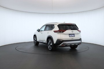 https://vehicle-cdn.autoleague.cloud/30355_2899299_13.jpg