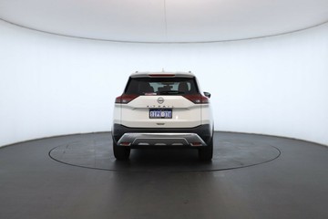 https://vehicle-cdn.autoleague.cloud/30355_2899299_14.jpg