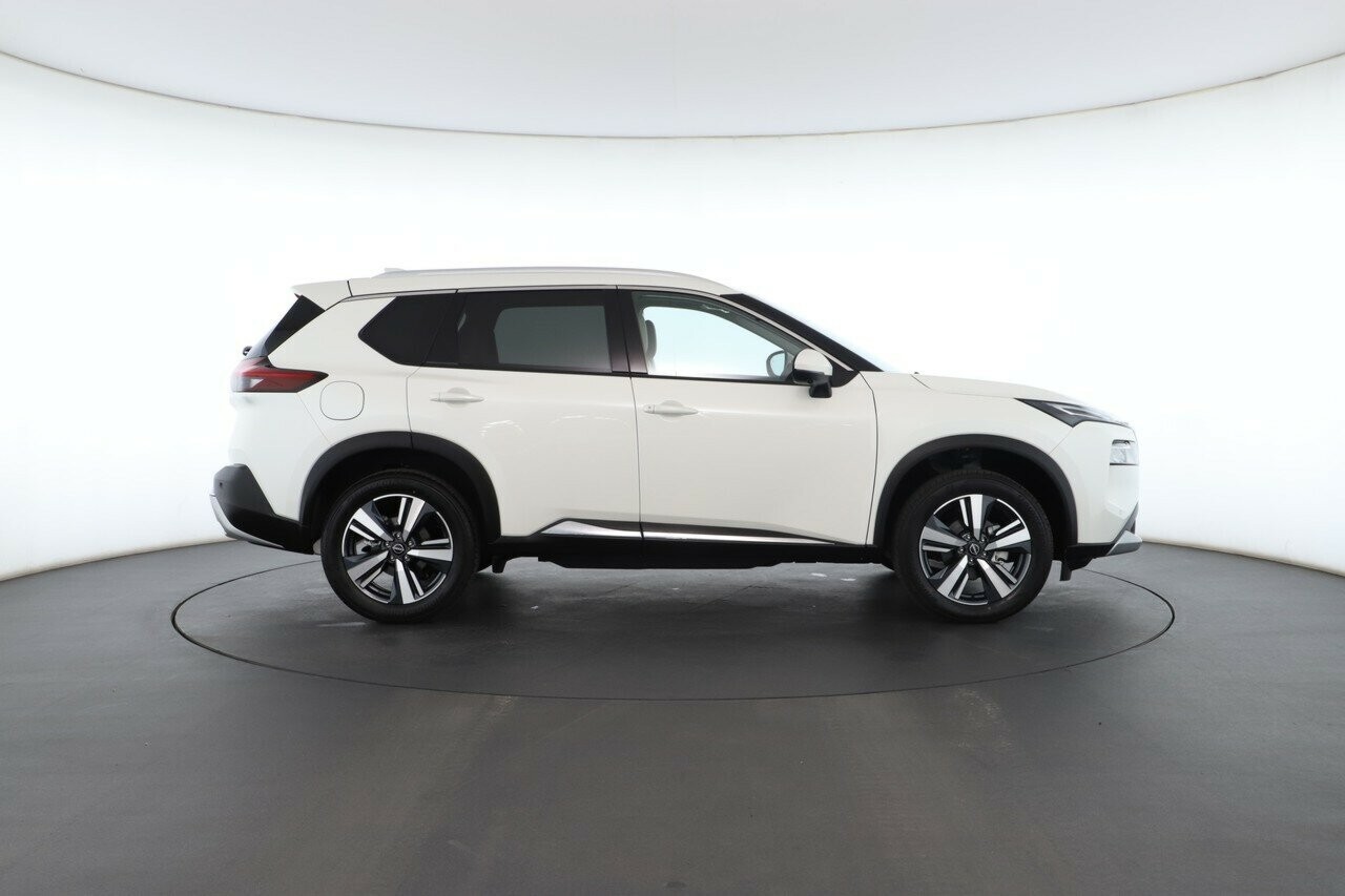 Nissan X-trail image 2
