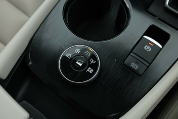 https://vehicle-cdn.autoleague.cloud/30355_2899299_32.jpg