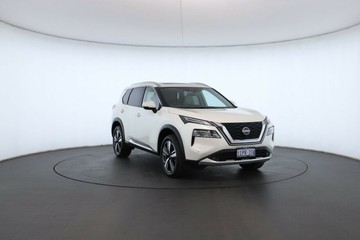 https://vehicle-cdn.autoleague.cloud/30355_2899299_5.jpg