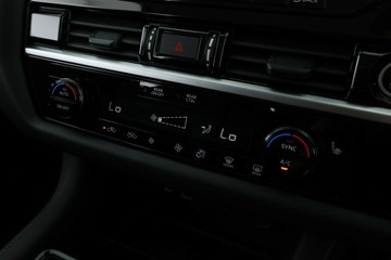 https://vehicle-cdn.autoleague.cloud/30355_2919313_25.jpg