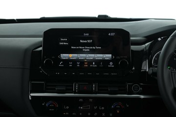 https://vehicle-cdn.autoleague.cloud/30355_2919313_34.jpg
