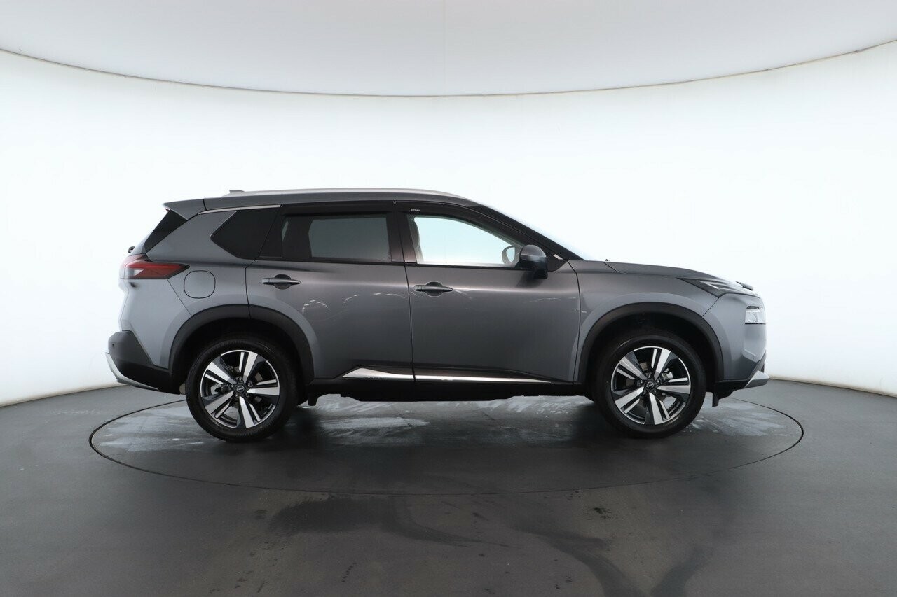 Nissan X-trail image 2
