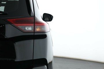 https://vehicle-cdn.autoleague.cloud/30355_2925605_15.jpg