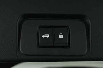 https://vehicle-cdn.autoleague.cloud/30355_2925605_18.jpg