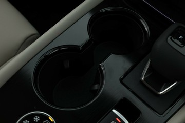 https://vehicle-cdn.autoleague.cloud/30355_2925605_27.jpg