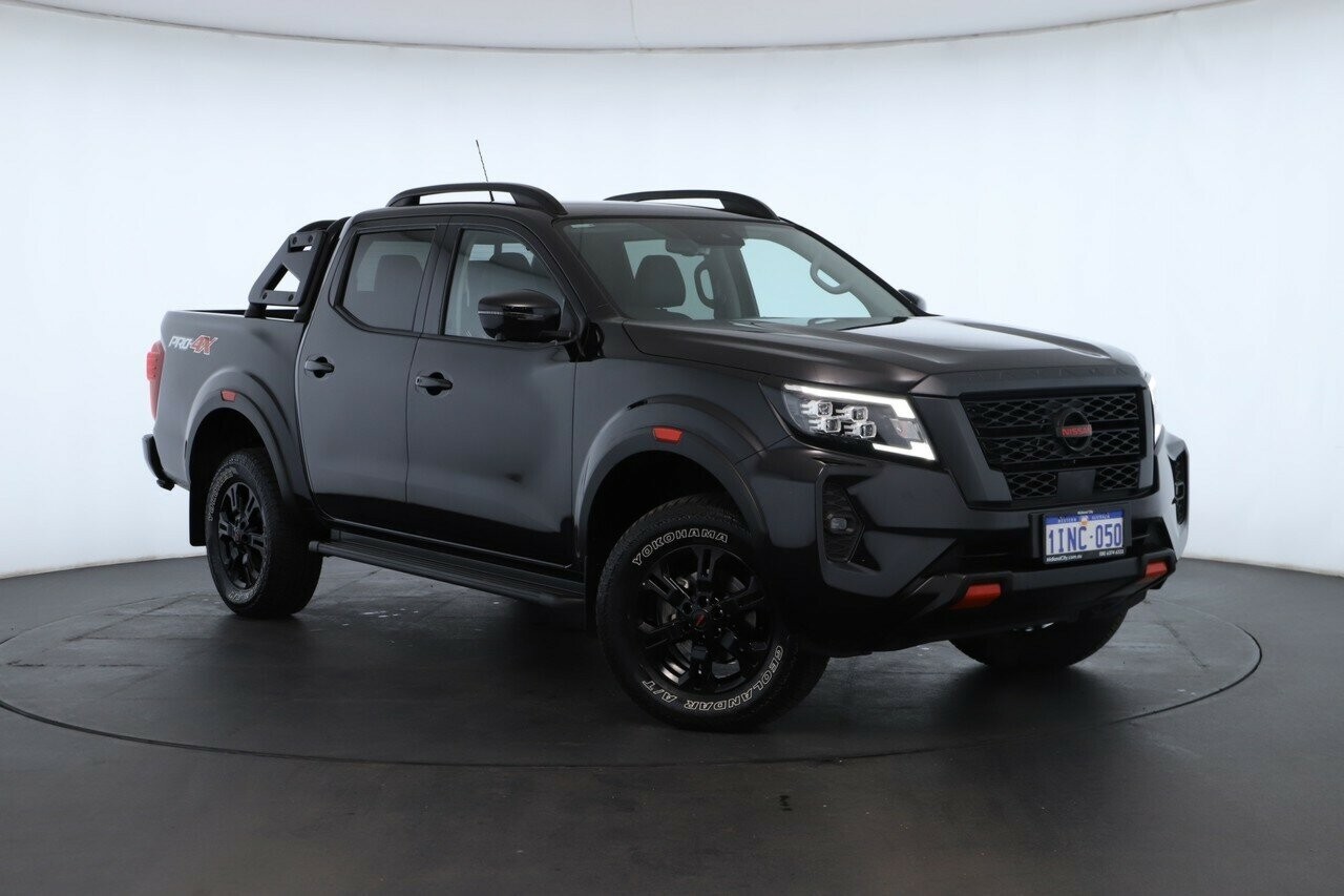 Nissan Navara image 2