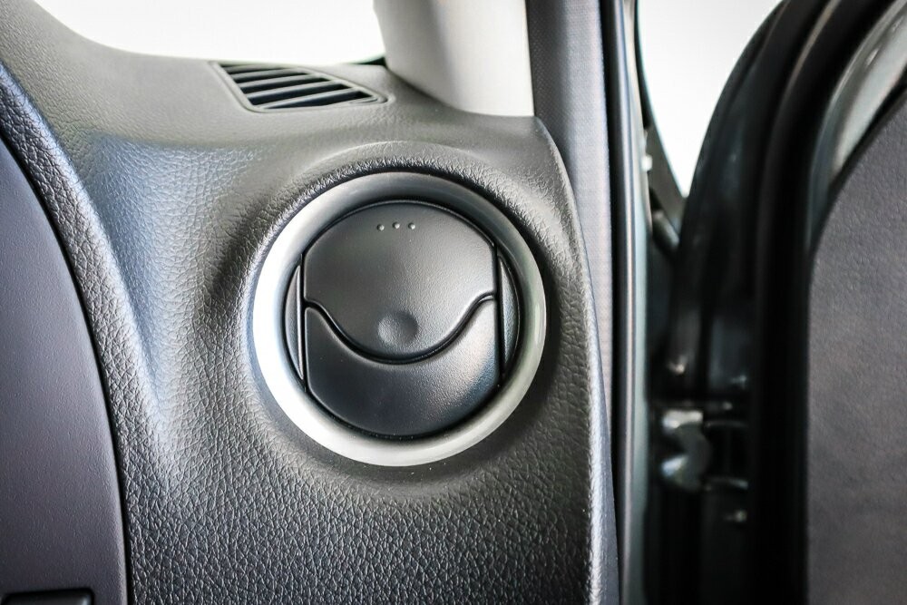 Nissan Navara image 4