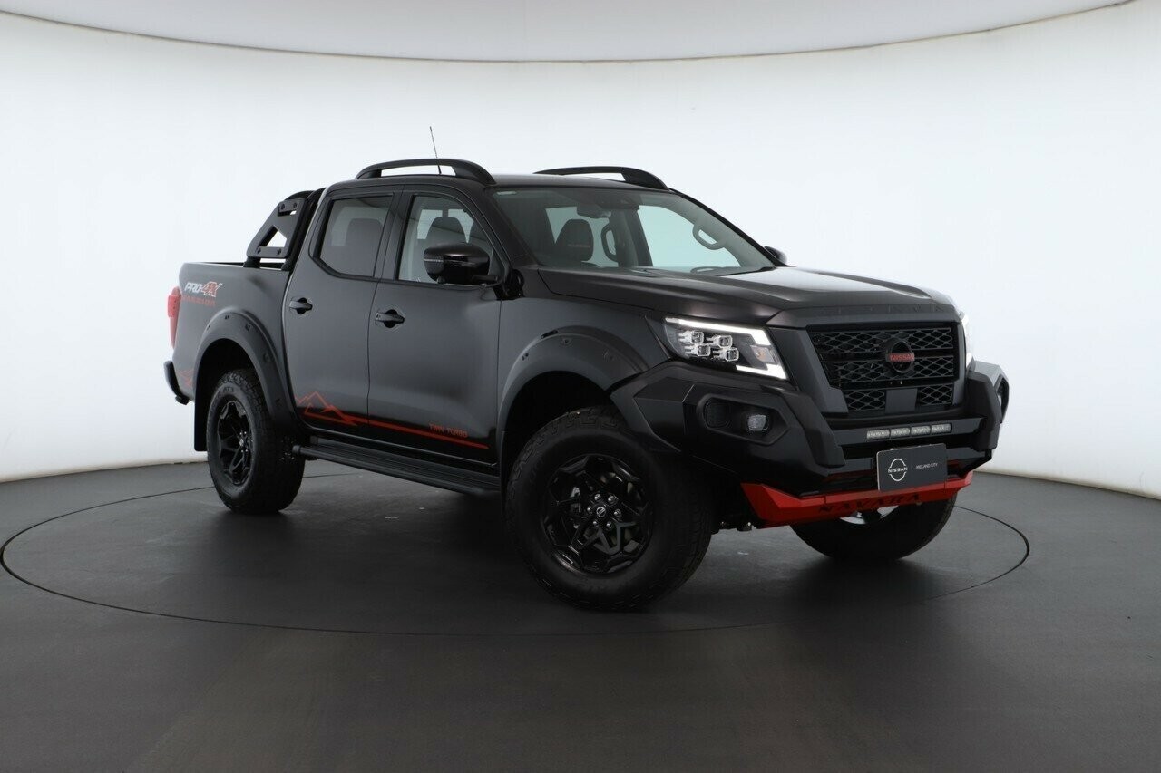 Nissan Navara image 1