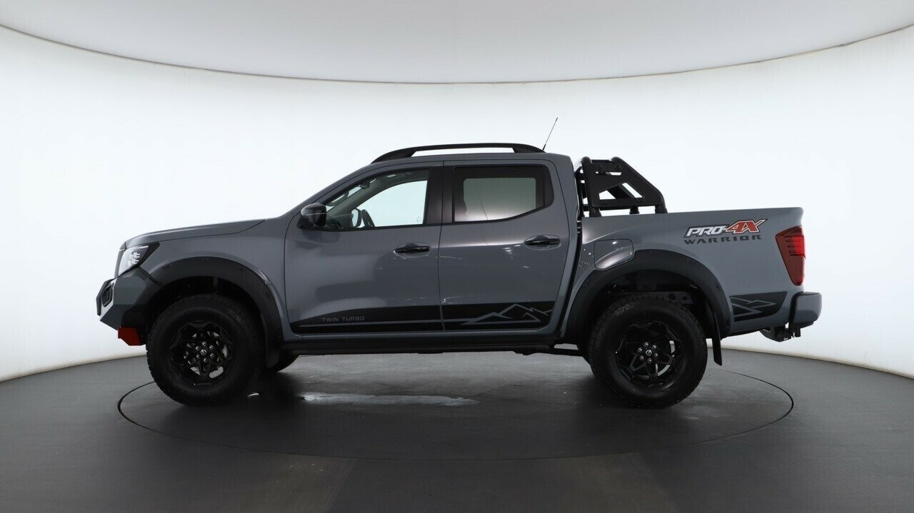 Nissan Navara image 3