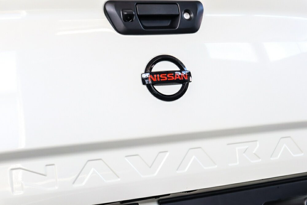 Nissan Navara image 4