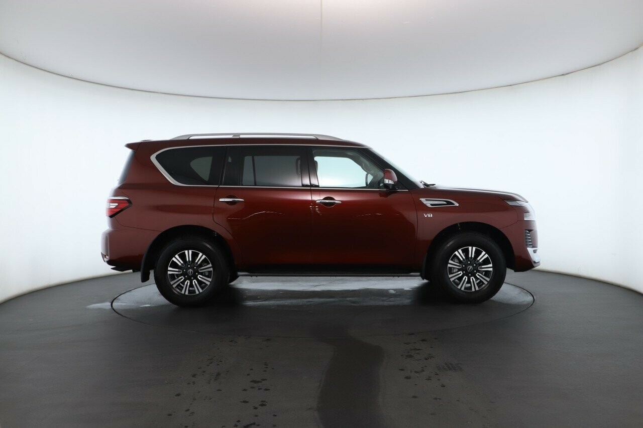 Nissan Patrol image 2