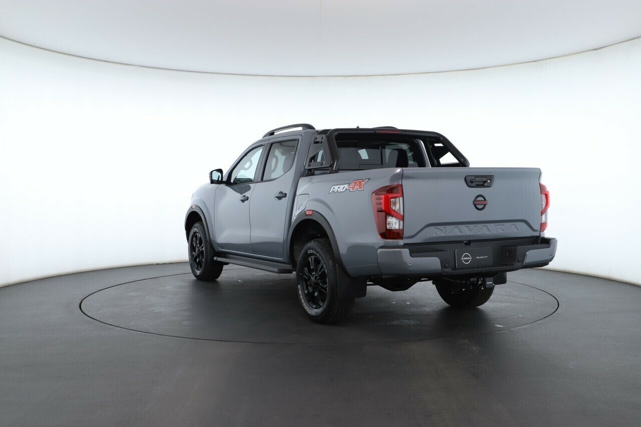 Nissan Navara image 4