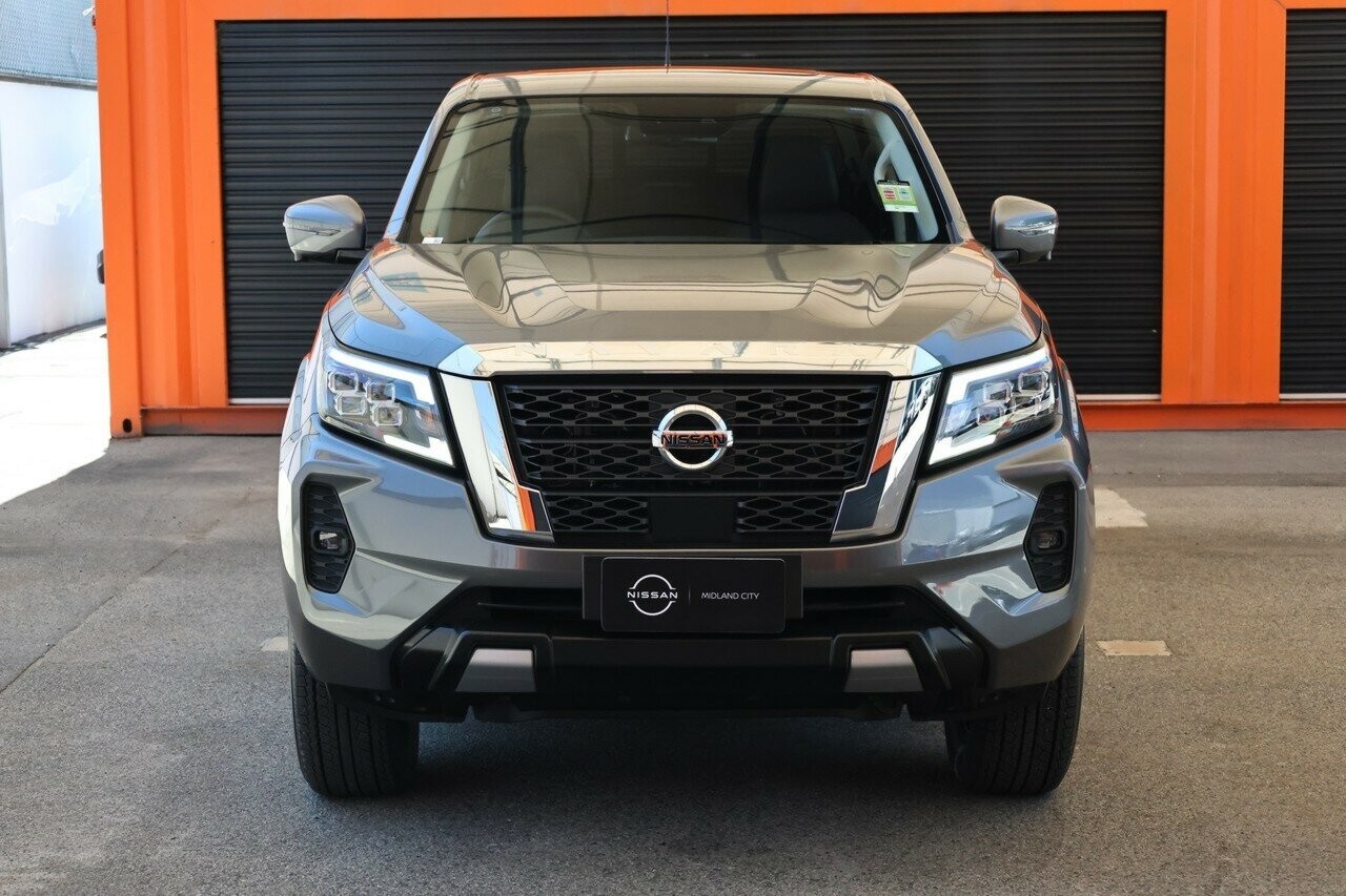 Nissan Navara image 3