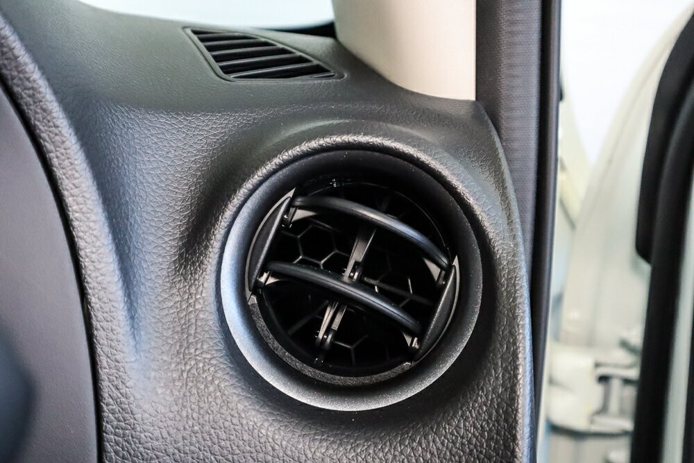 Nissan Navara image 3